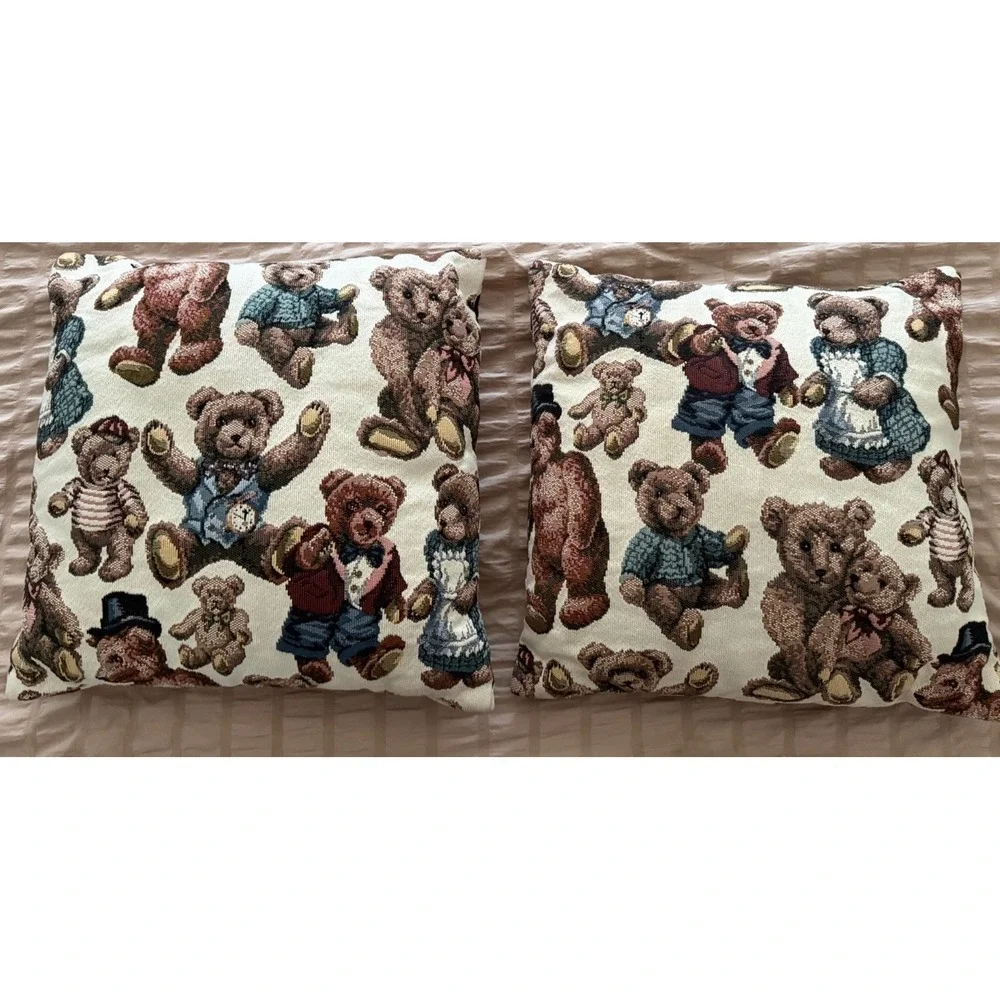 Vintage Teddy Bears Decorative Throw Pillows, Tapestry Lot 2